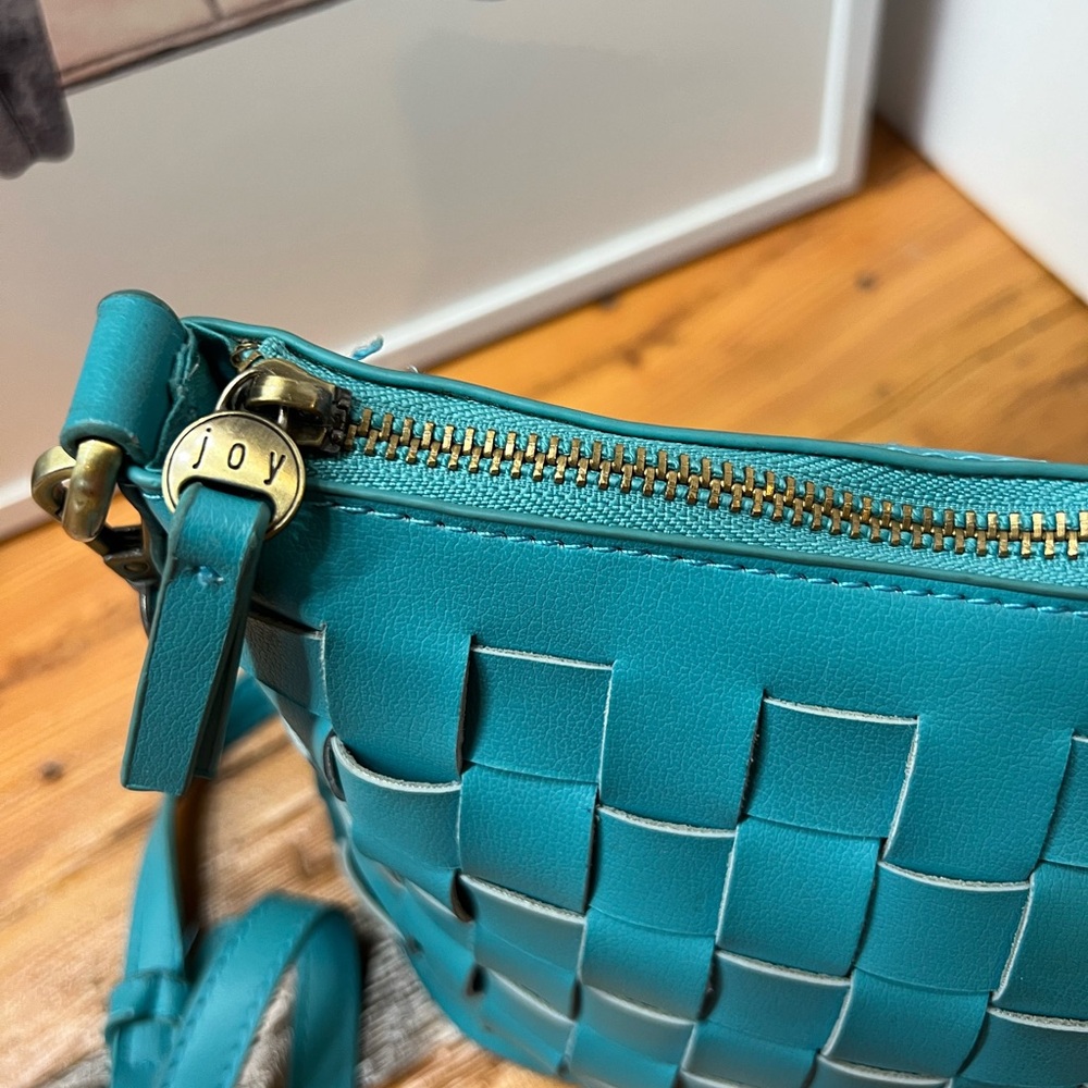 Joy Susan Woven Teal turquoise Crossbody Bag - Picture 3 of 8